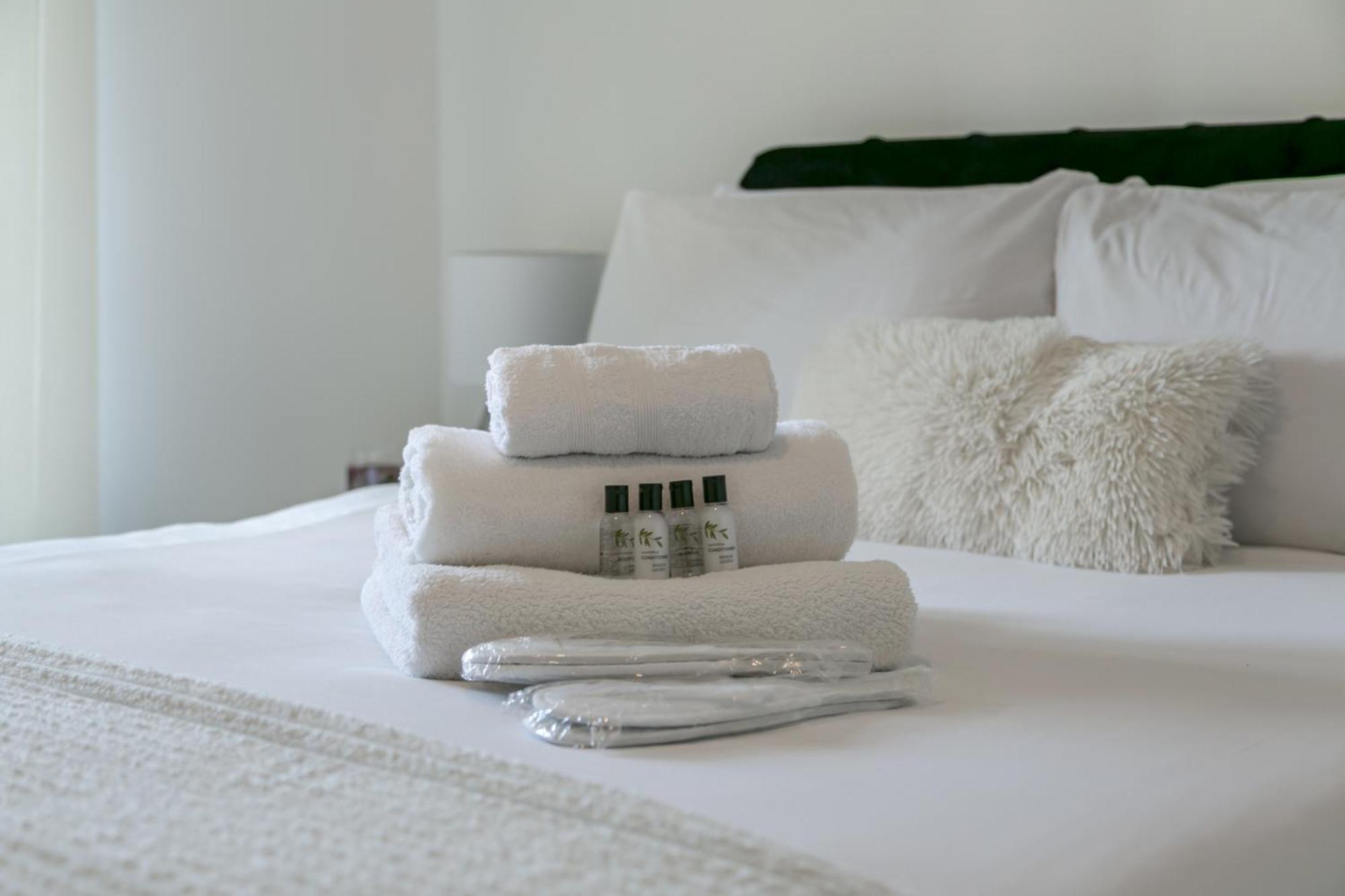 Greenwich Apartment With A River View & Balcony Near The 02 Arena & North Greenwich With Free Wifi & Fast Links Into Central Лондон Екстер'єр фото